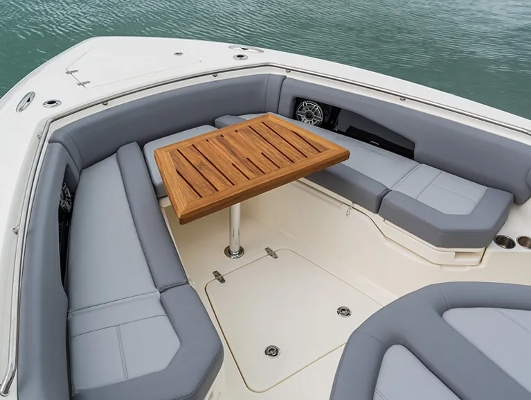 Boston Whaler 360 Outrage photo 6
