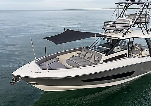 Boston Whaler 420 Outrage photo 7