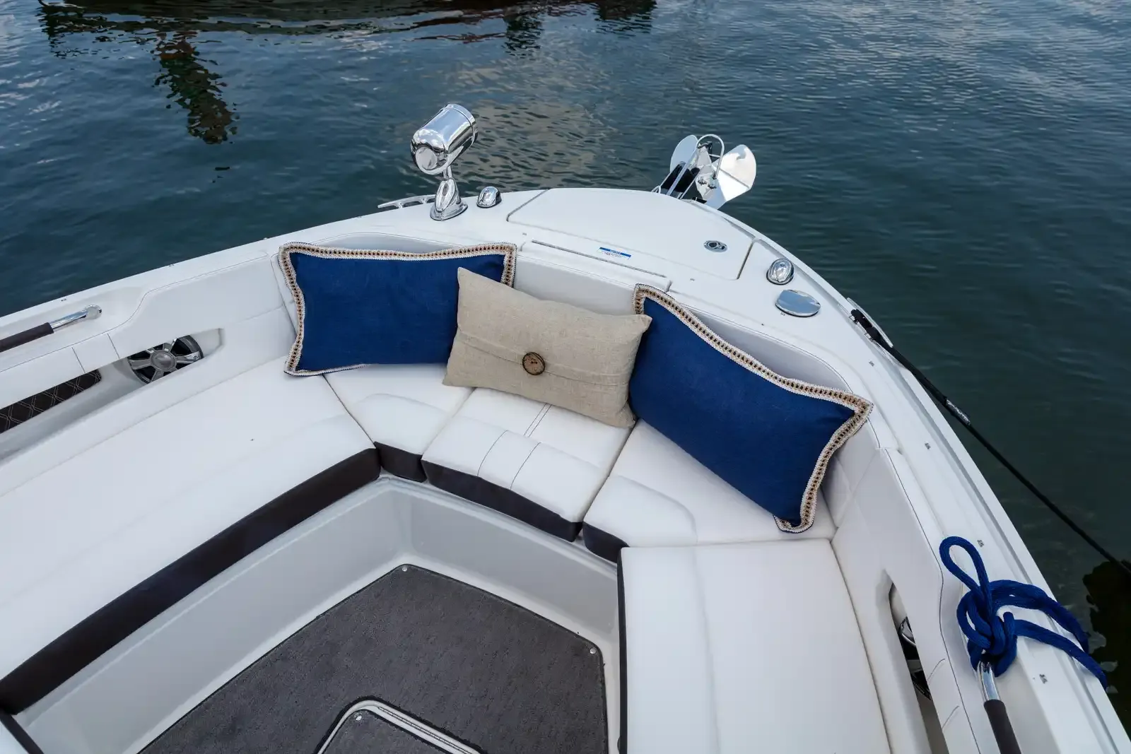 Sea Ray SLX 310 photo 2