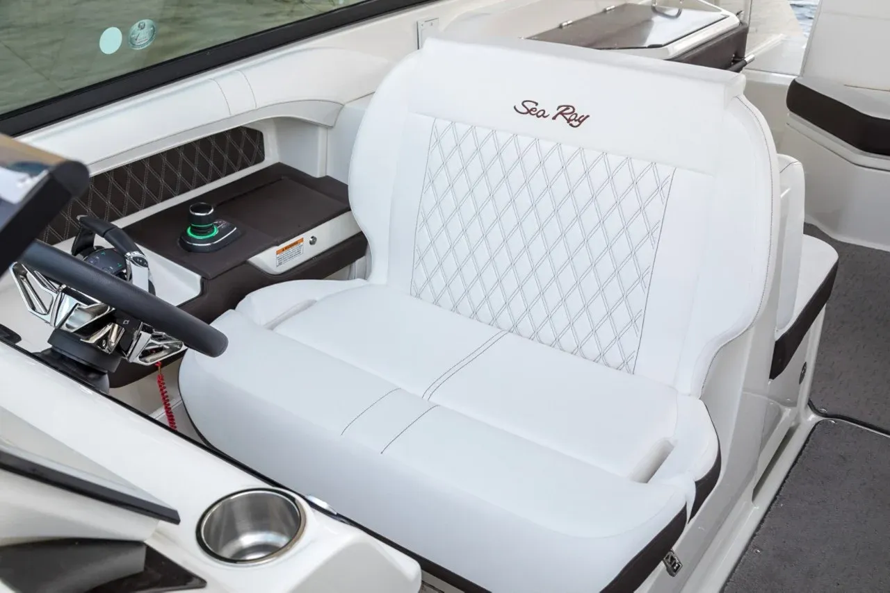 Sea Ray SLX 310 photo 4