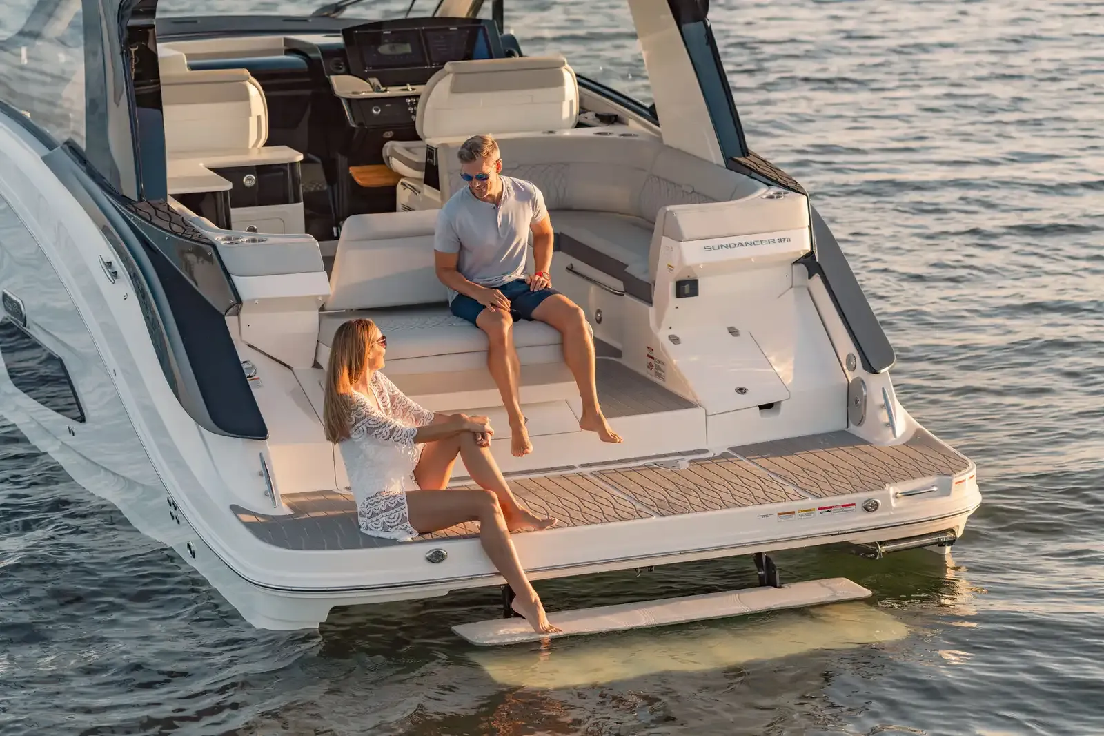 Sea Ray Sundancer 370 photo 3