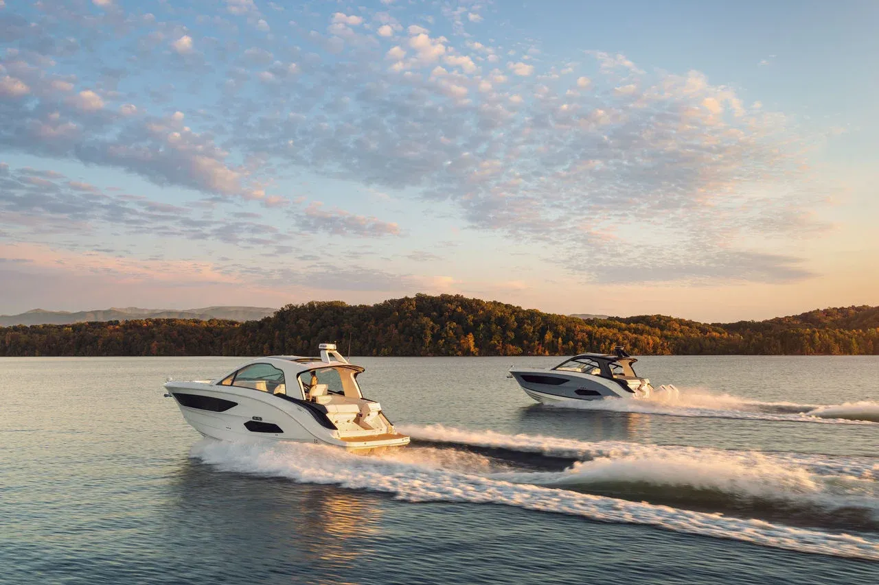 Sea Ray Sundancer 370 photo 7