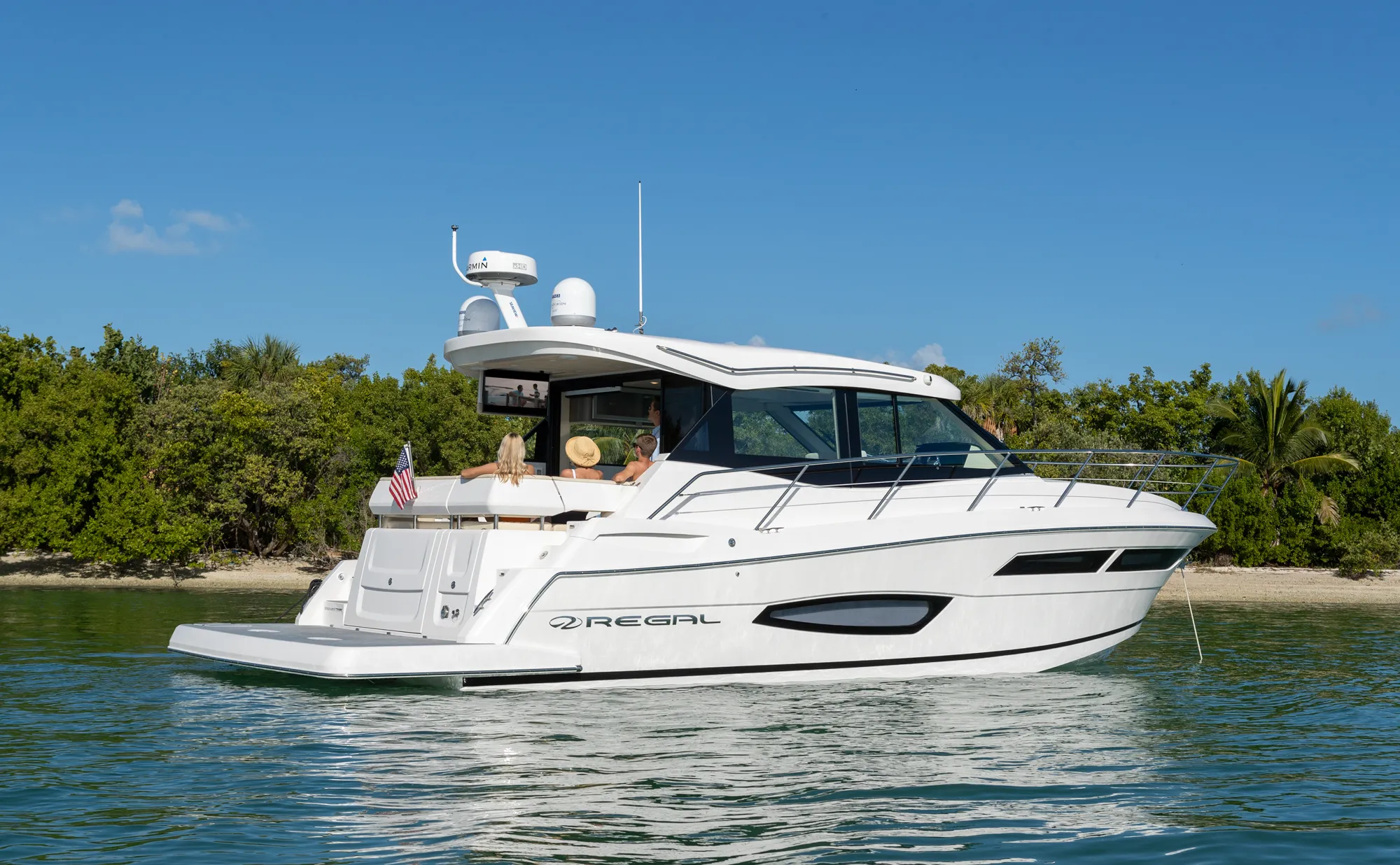 Regal 38 Grande Coupe photo 4
