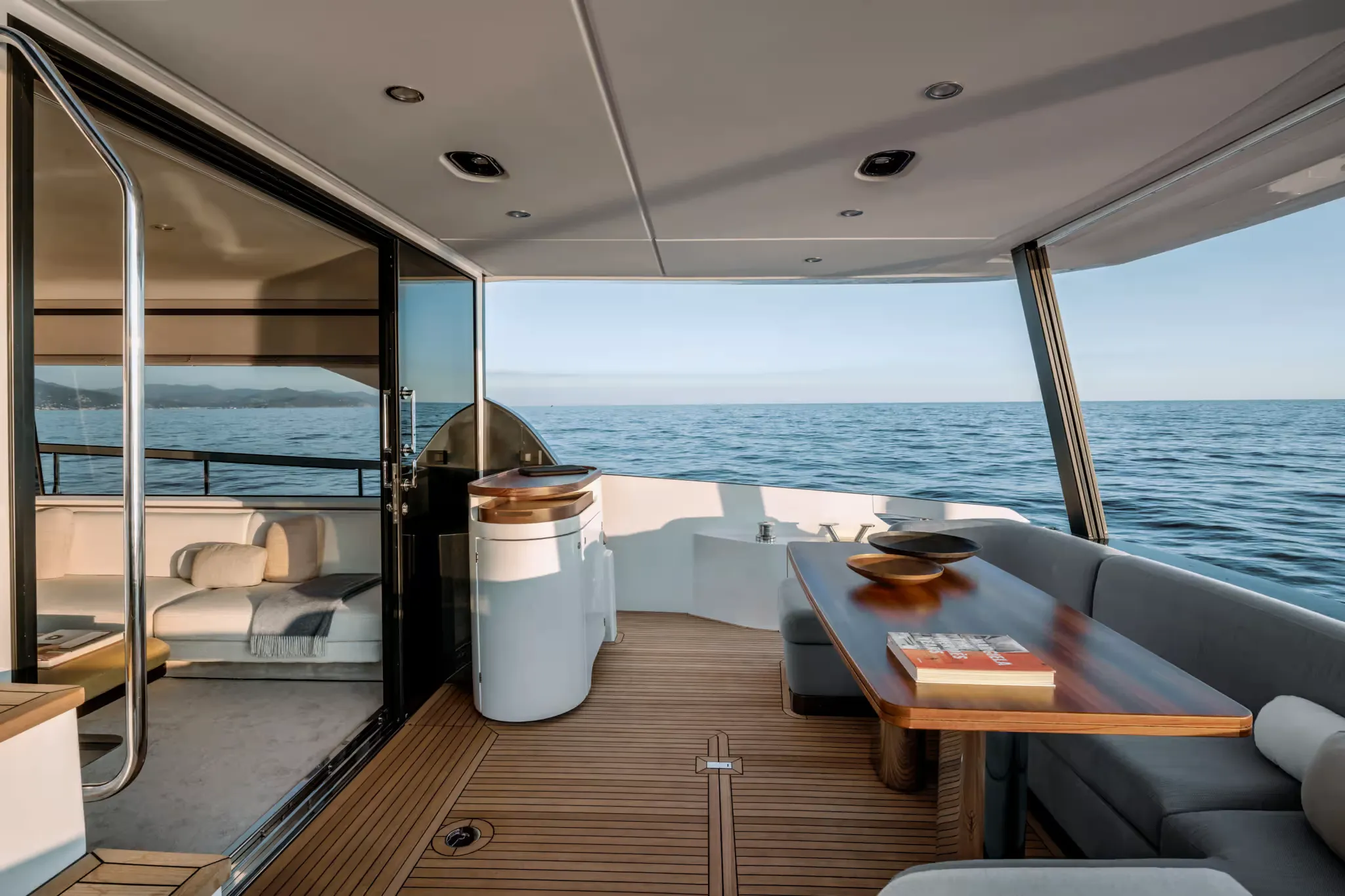 Azimut Fly yacht
