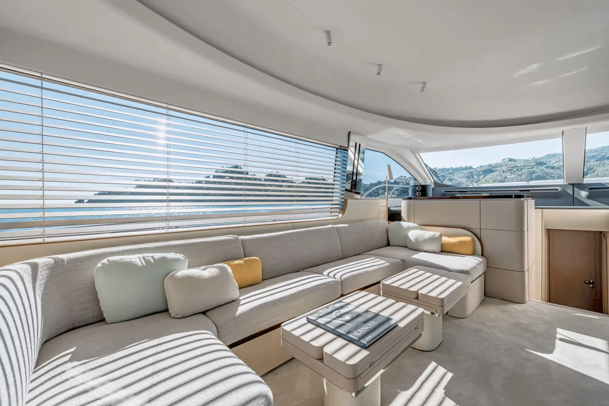 Azimut Fly 68 photo 4