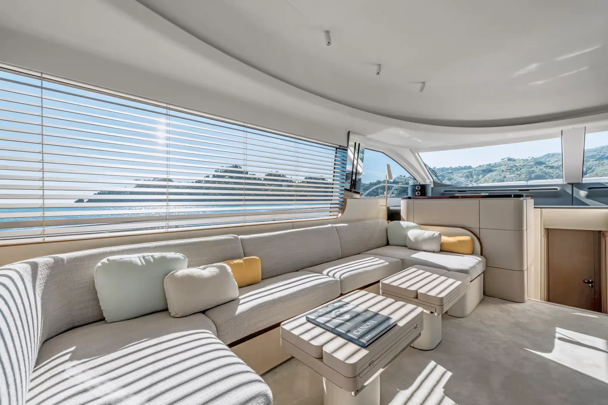 Azimut Fly 68 photo 3