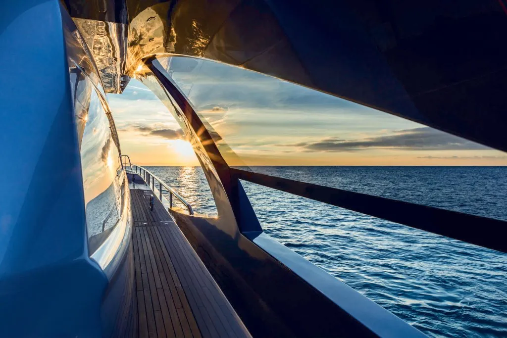 Pershing Yachts 9X photo 3