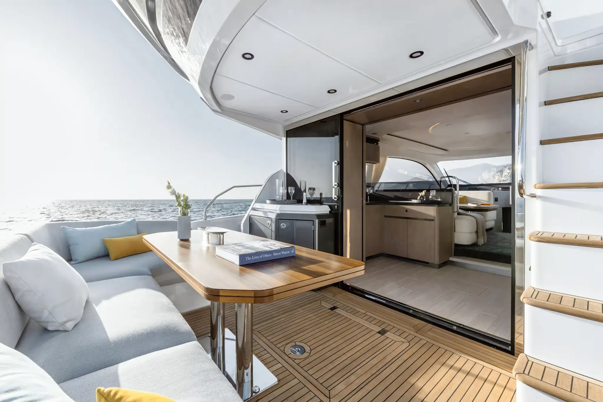 Azimut Fly yacht