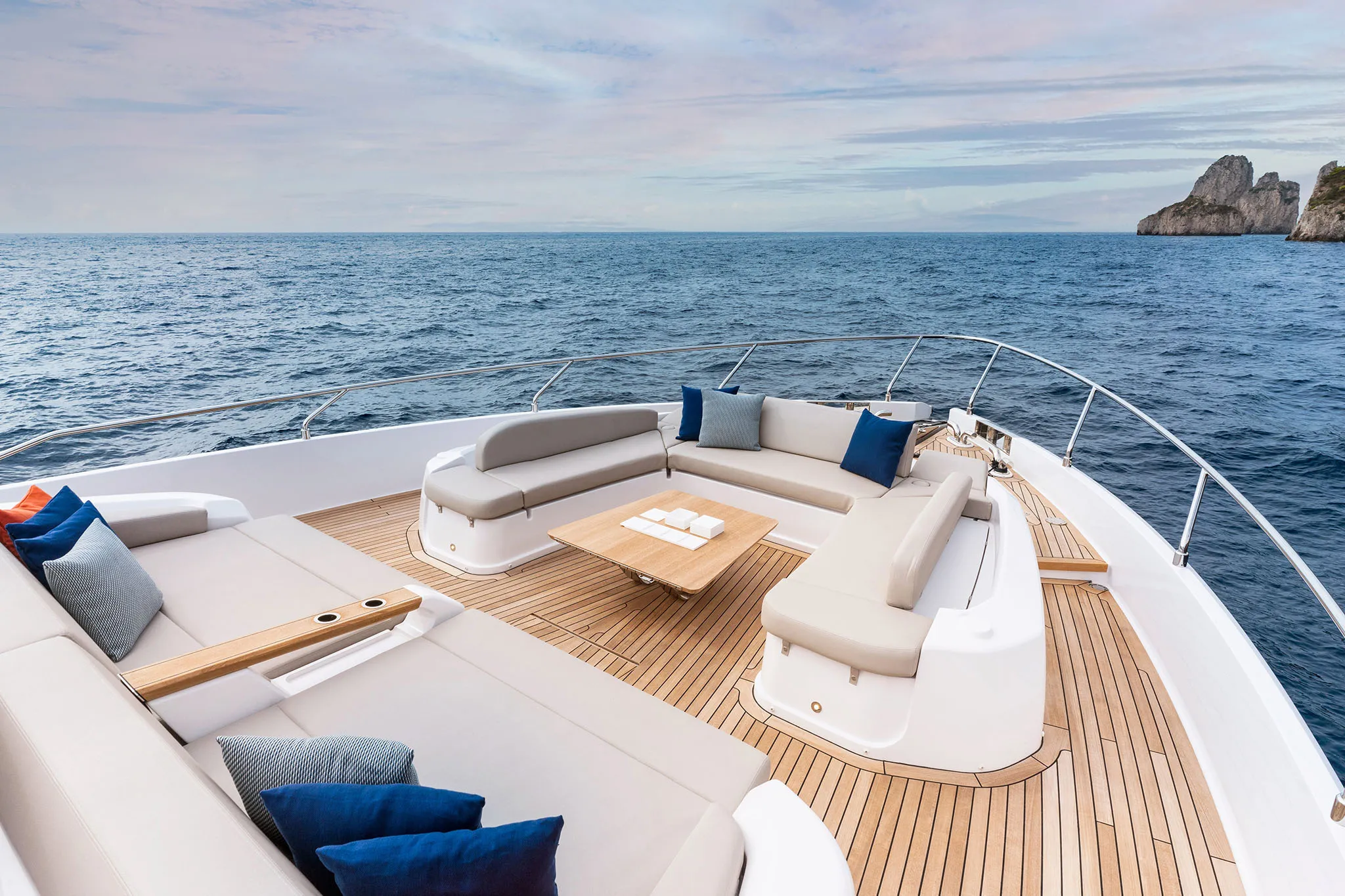 Ferretti 860 photo 5