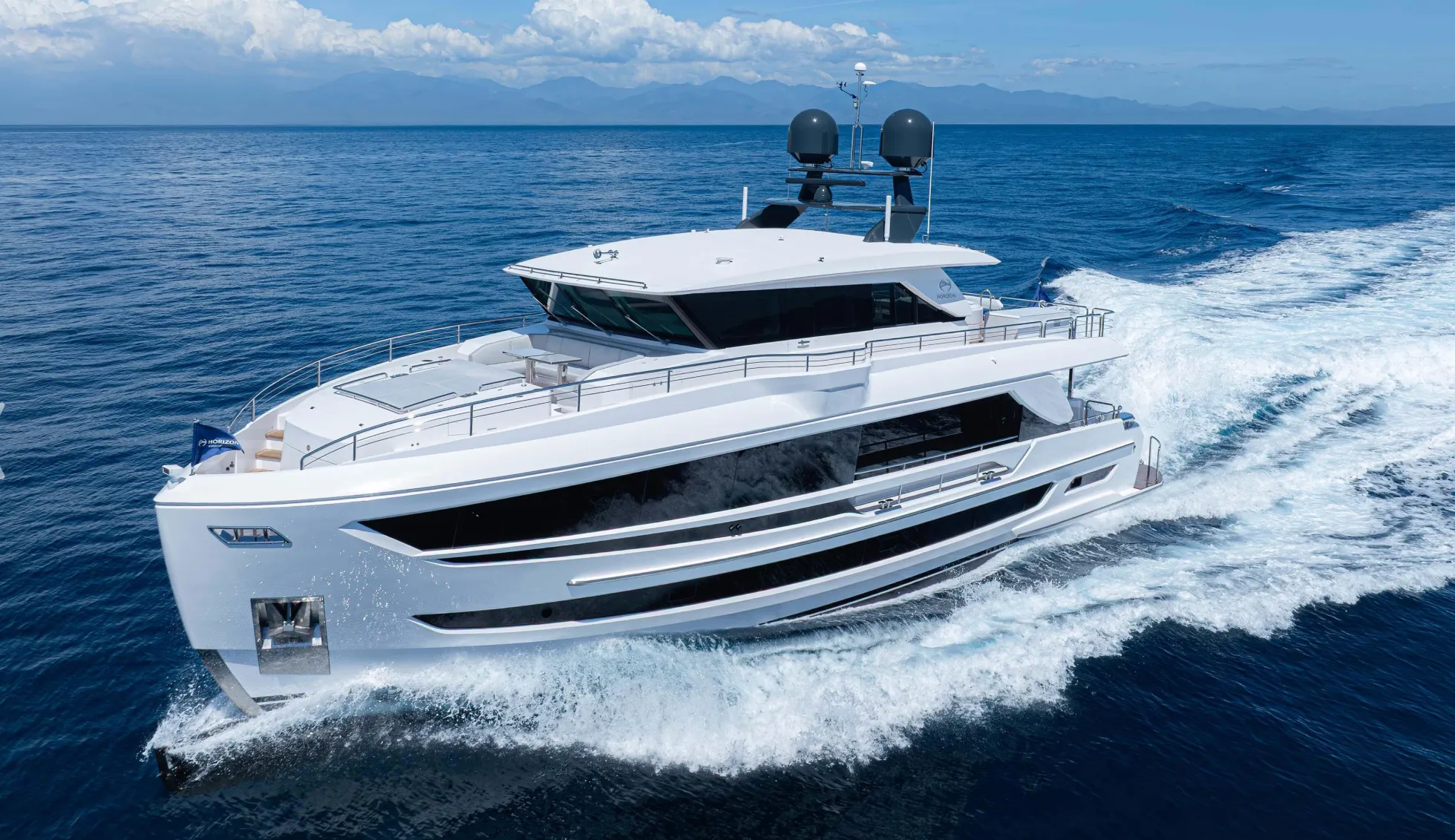 Horizon Yachts FD80