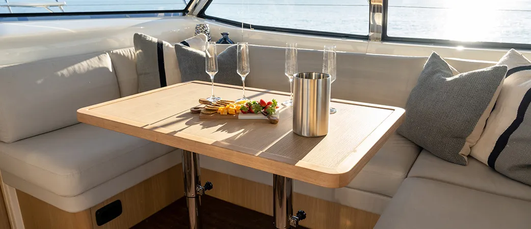 Aquila 42 Yacht photo 5