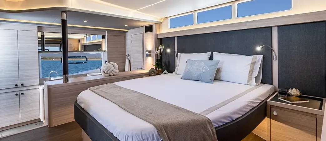 Aquila 46 Yacht photo 3