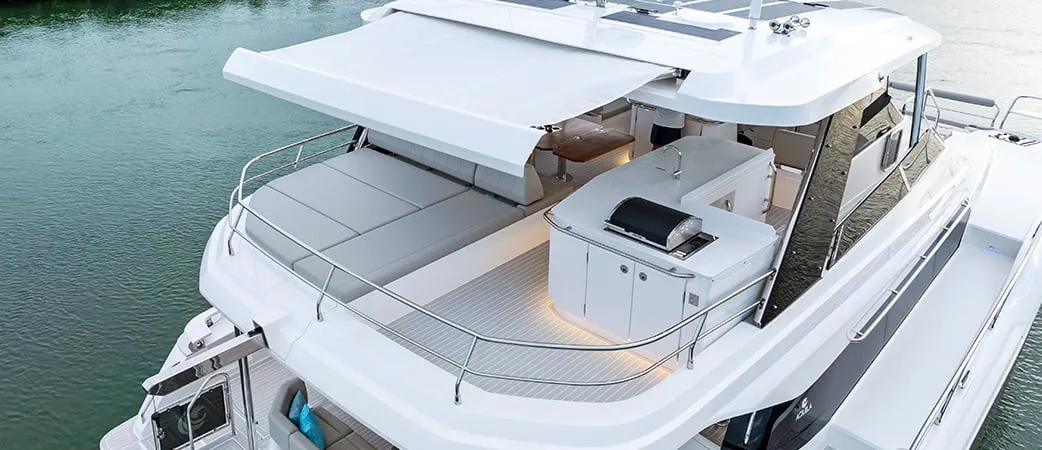 Aquila 50 Yacht photo 3