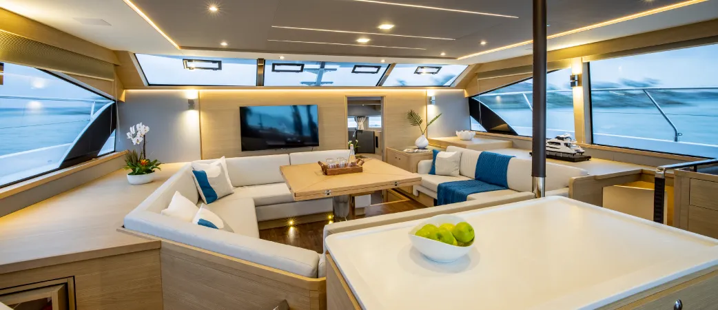 Aquila 54 Yacht photo 3