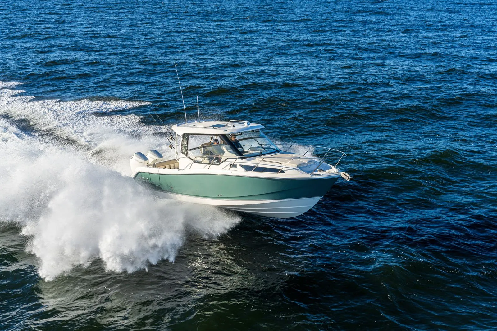 Boston Whaler 325 Conquest photo 5