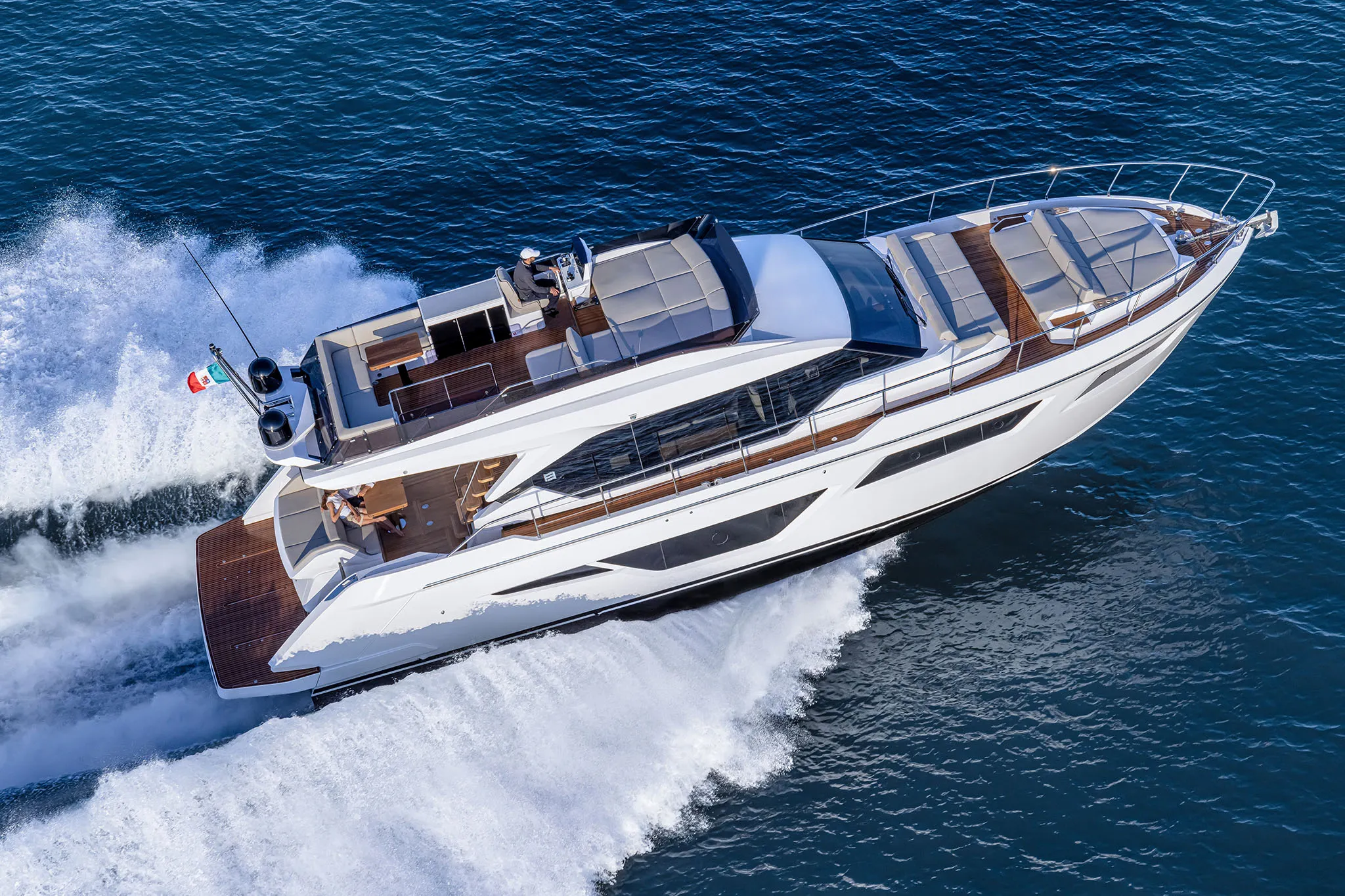 Ferretti 580 photo 3