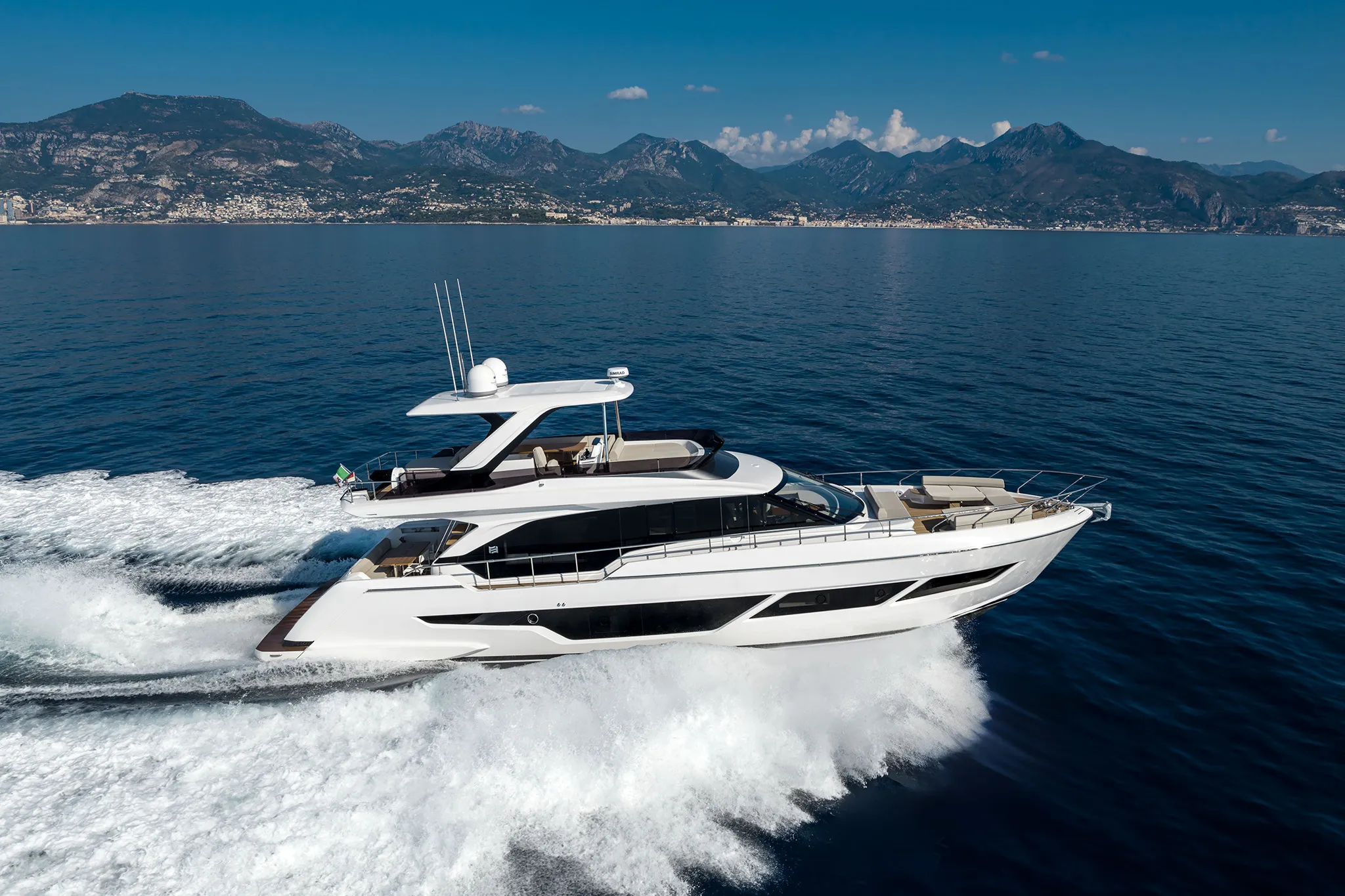 Ferretti 670 photo 3