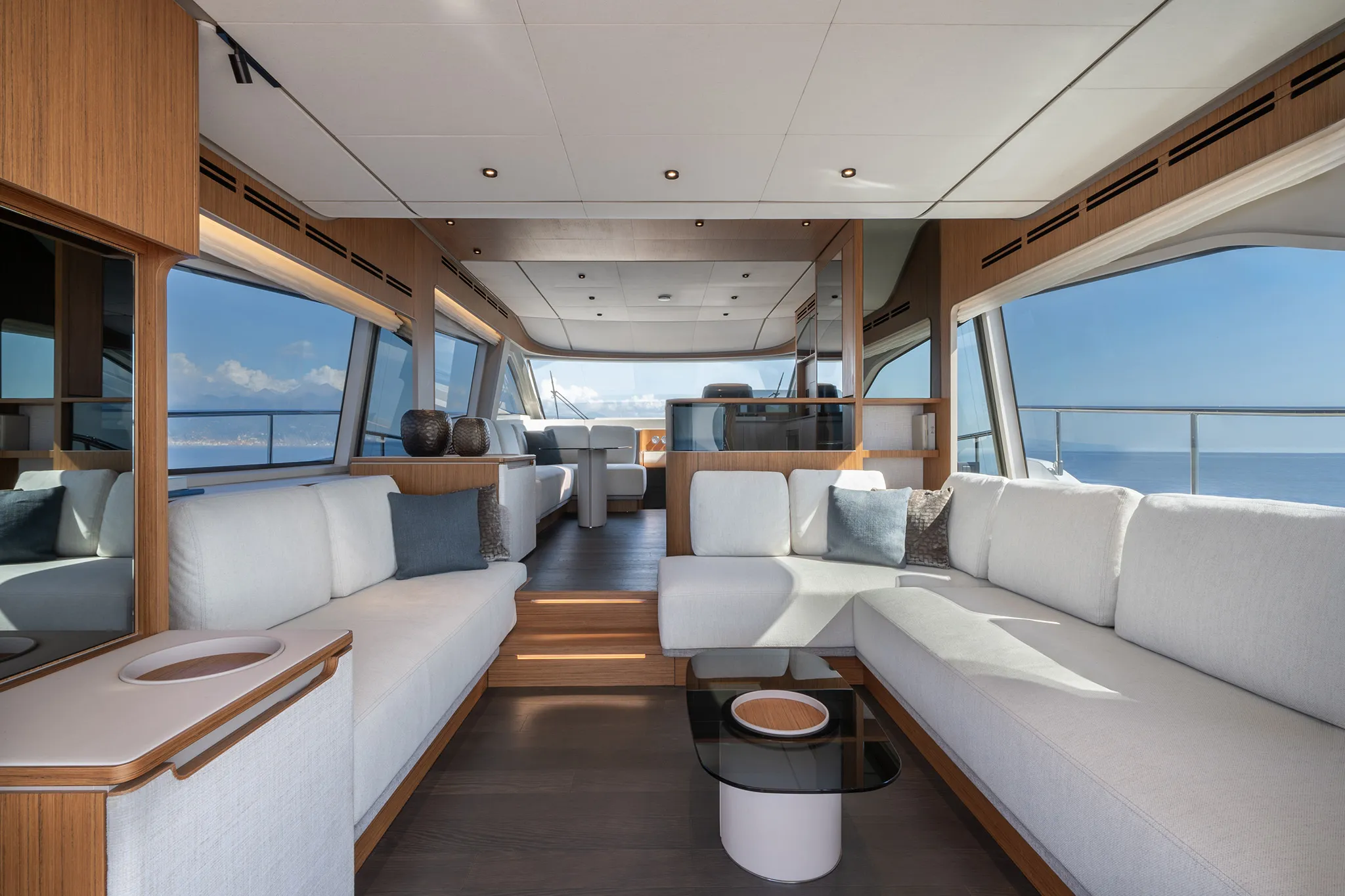 Ferretti 670 photo 4