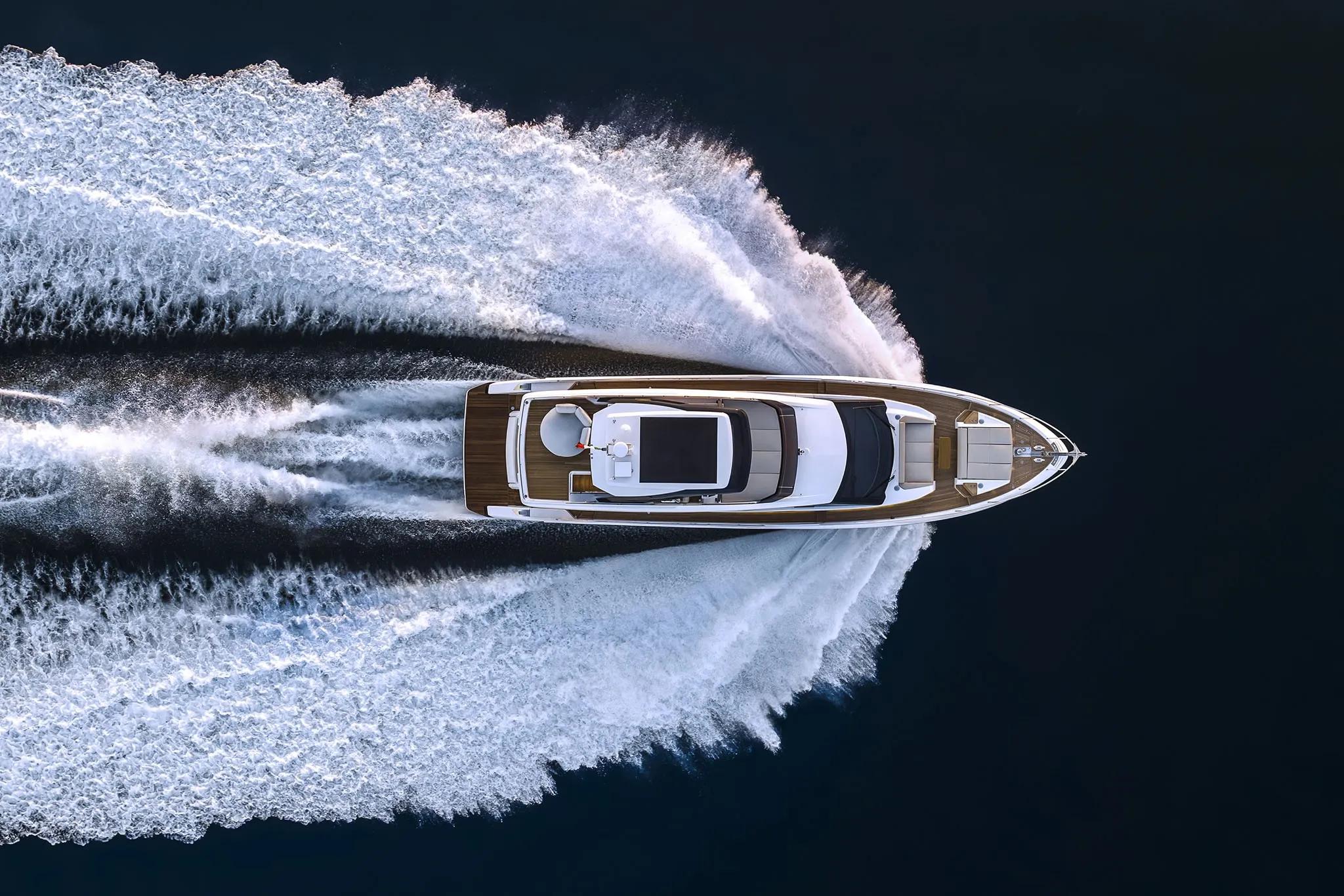 Ferretti 720 photo 2