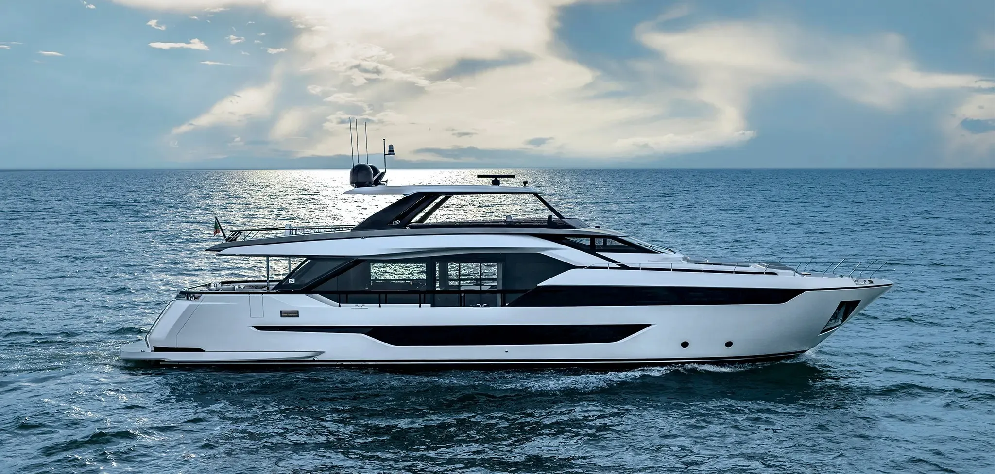 Ferretti 940