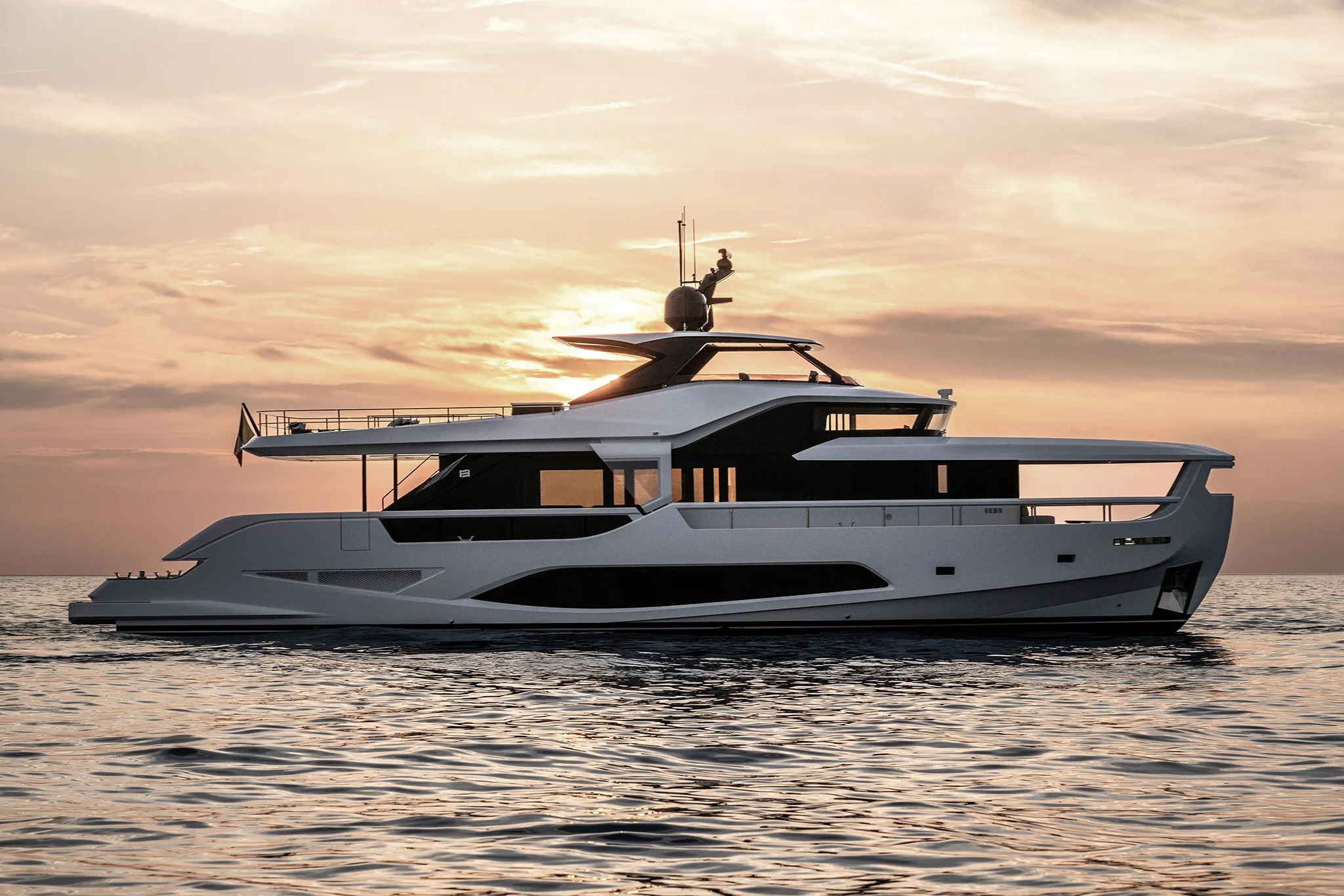 Ferretti Infynito 80 photo 2