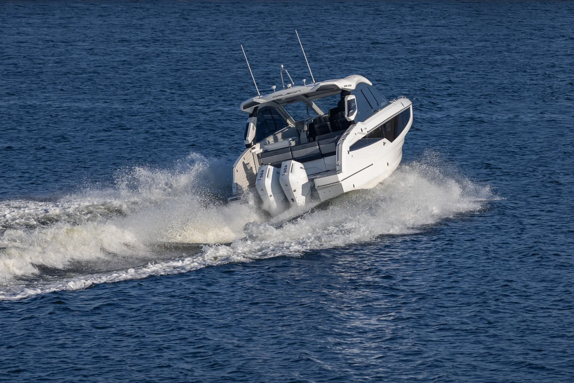 Galeon 335 GTO photo 3