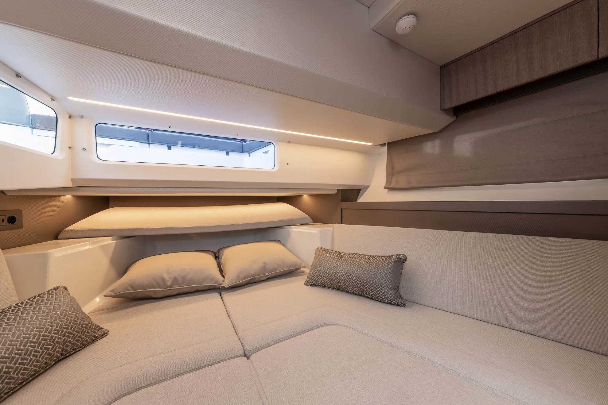 Galeon 335 GTO photo 4