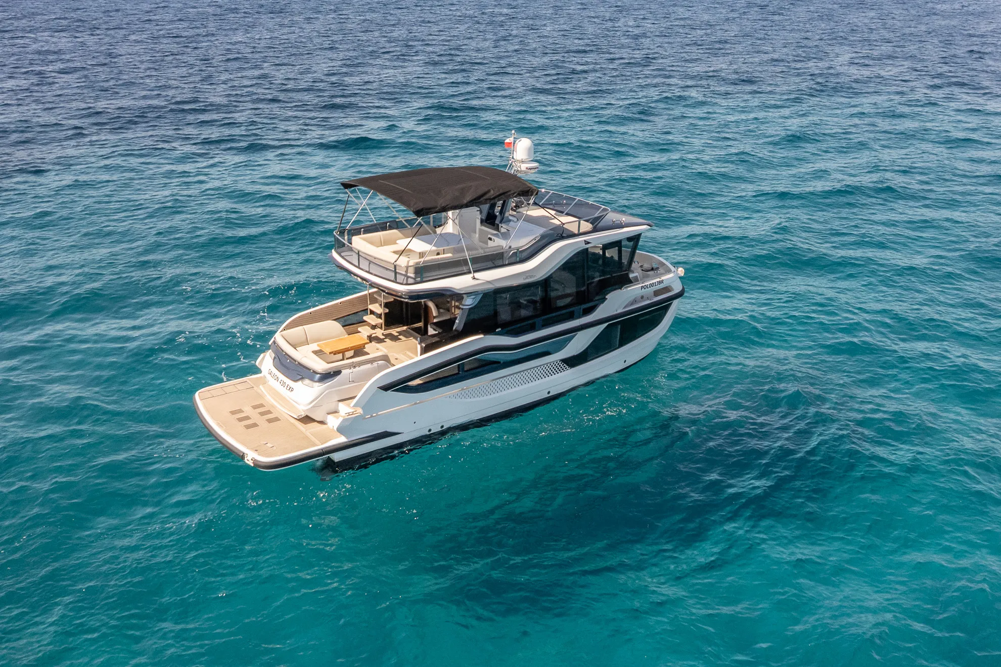 Galeon 430 EXP photo 2