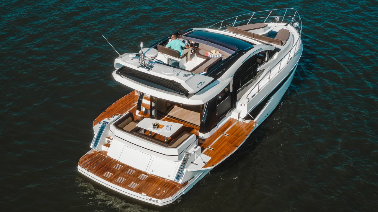 Galeon 470 SKY photo 2