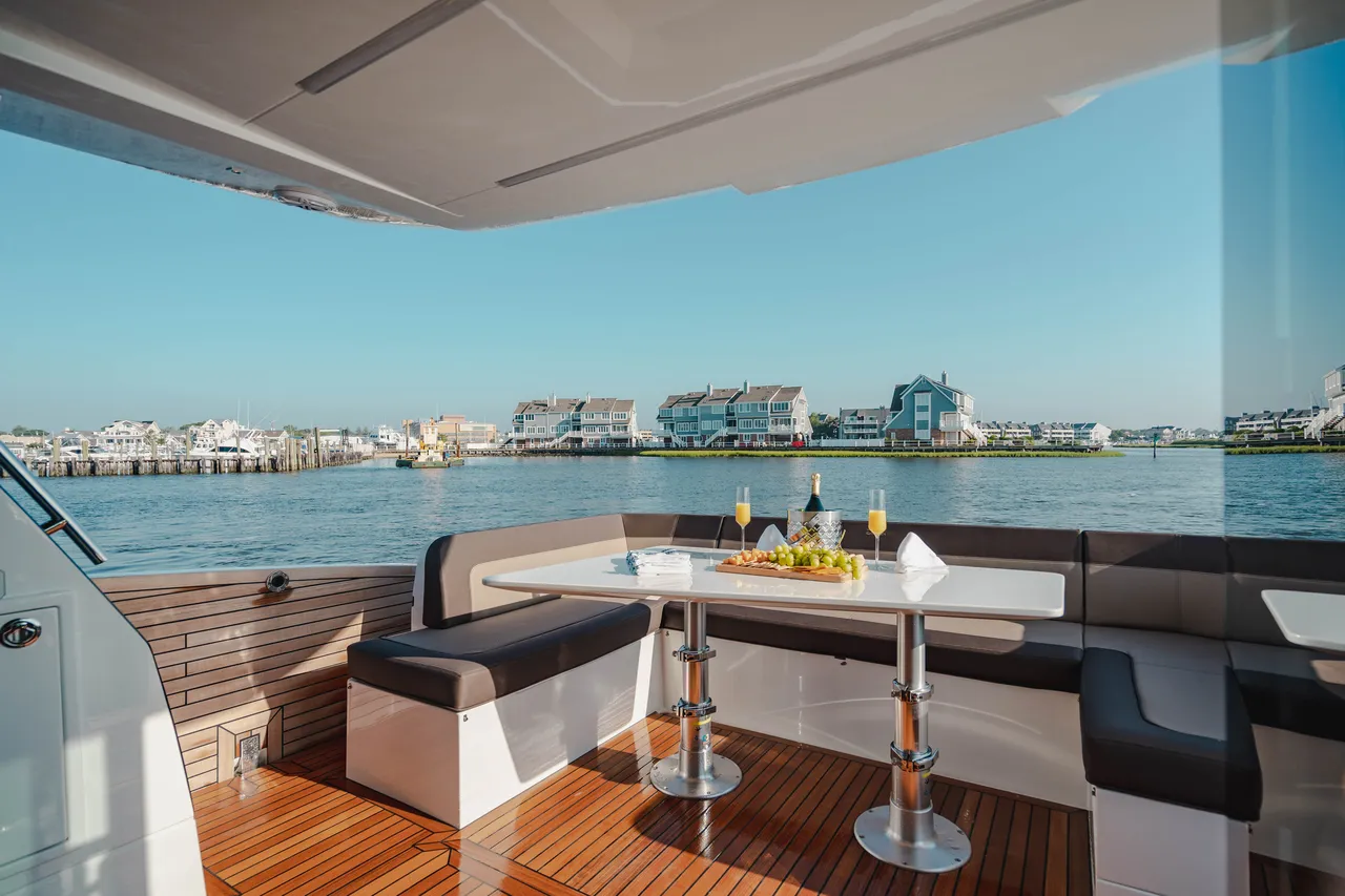 Galeon 470 SKY photo 3