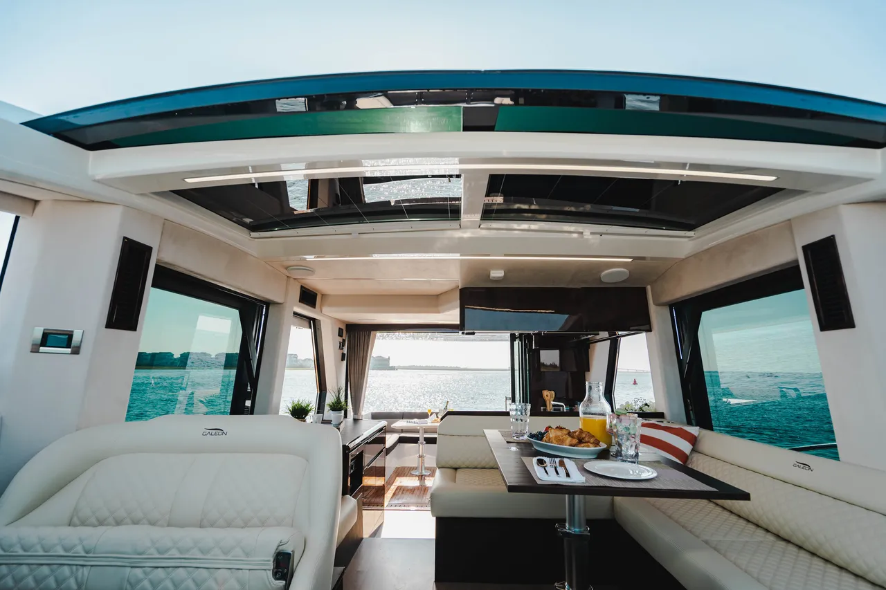Galeon 470 SKY photo 4