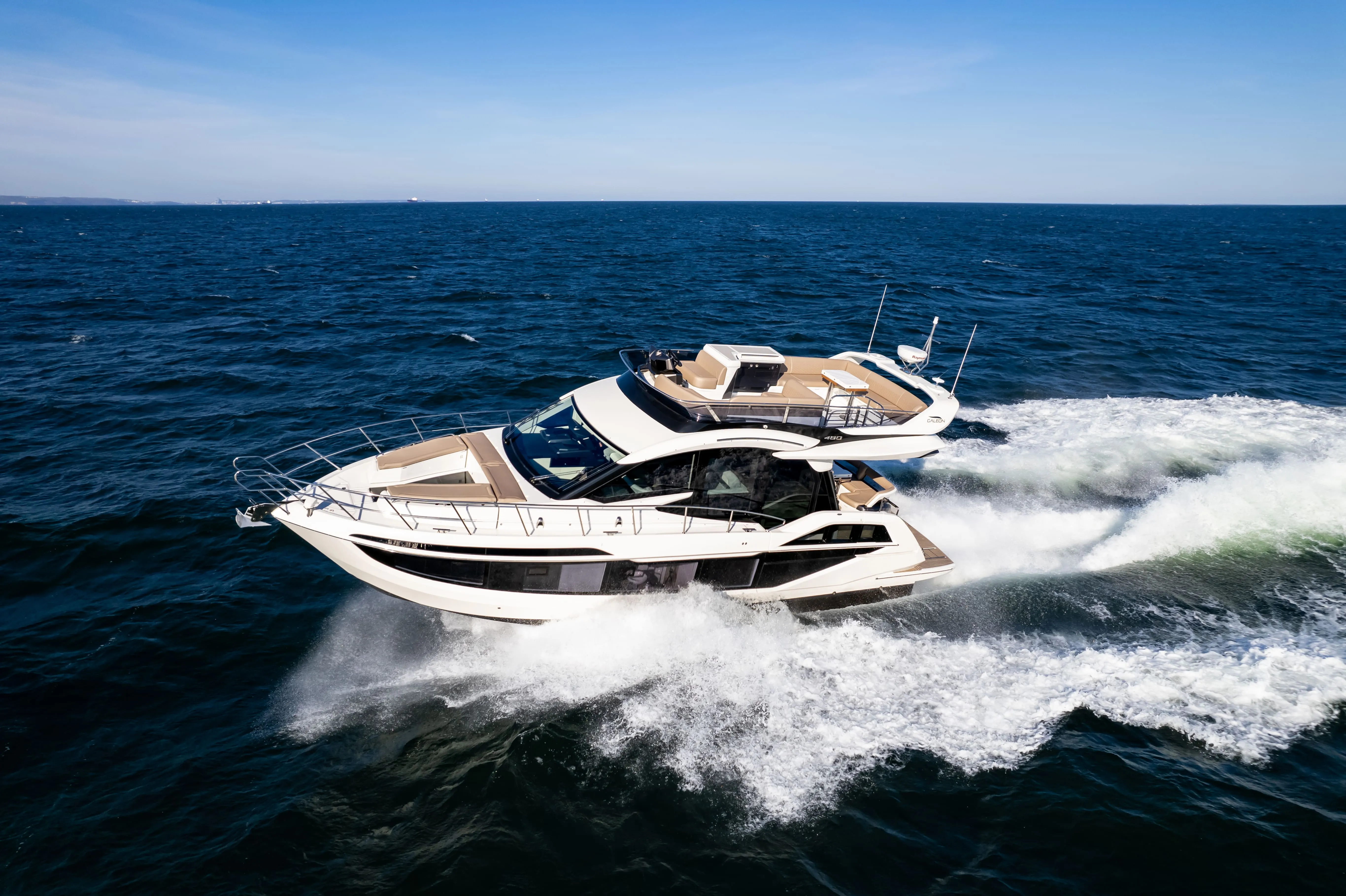 Galeon 480 FLY