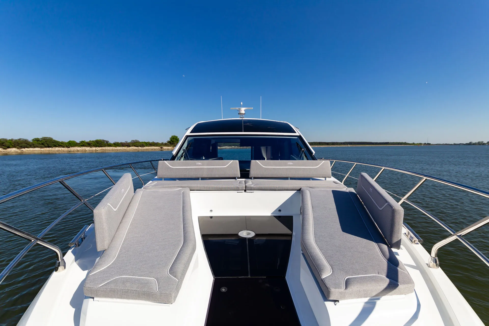 Galeon 510 SKY photo 3