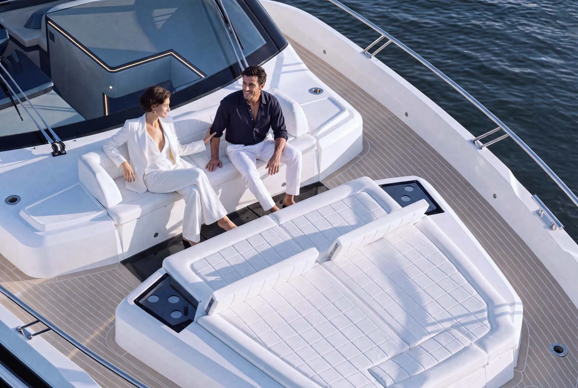 Galeon 570 SKY photo 3