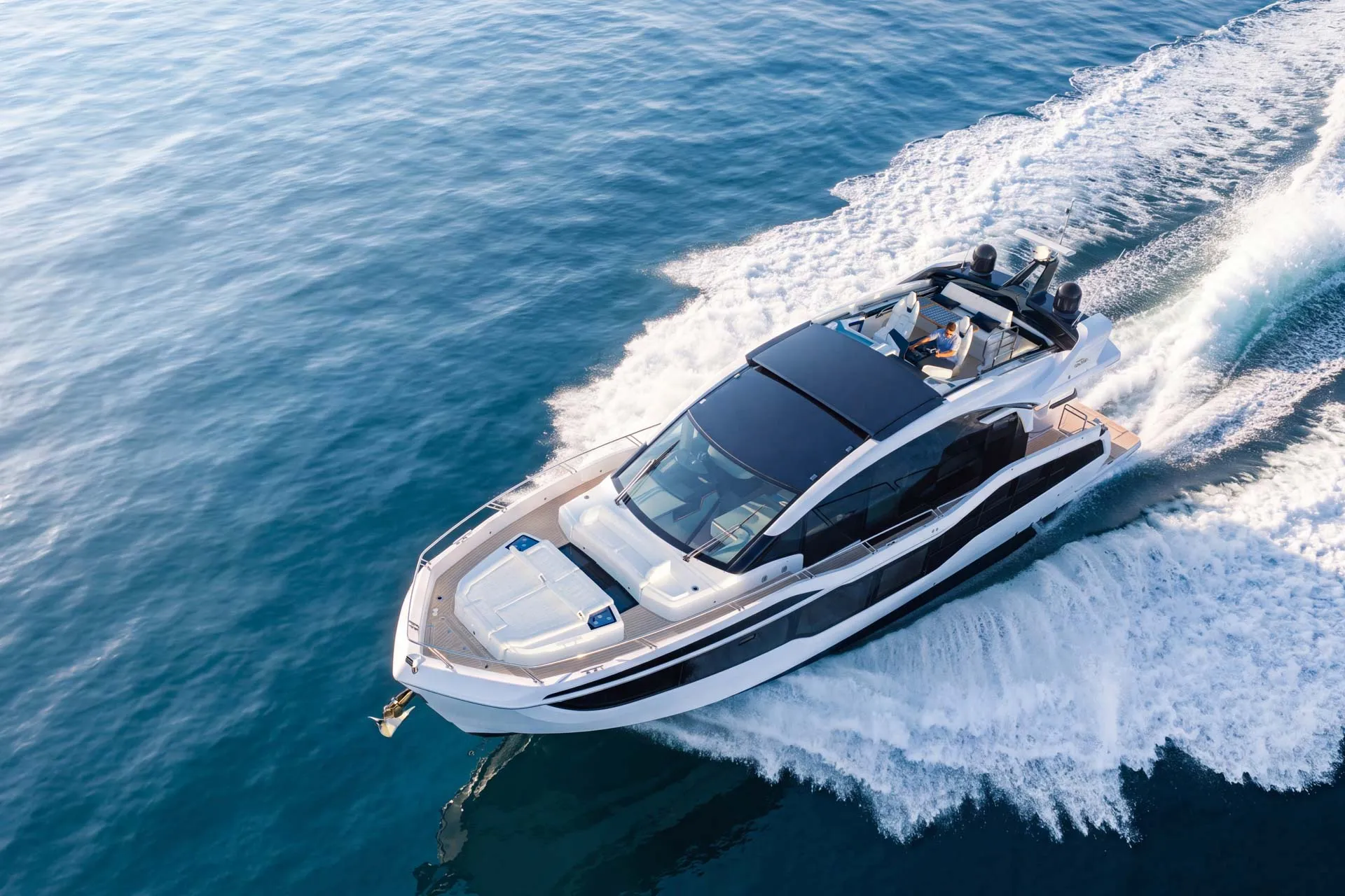 Galeon 570 SKY