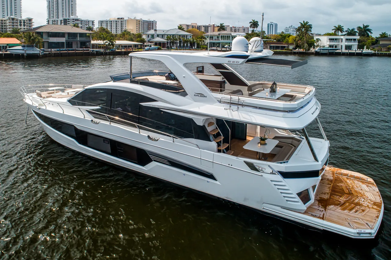 Galeon 680 FLY