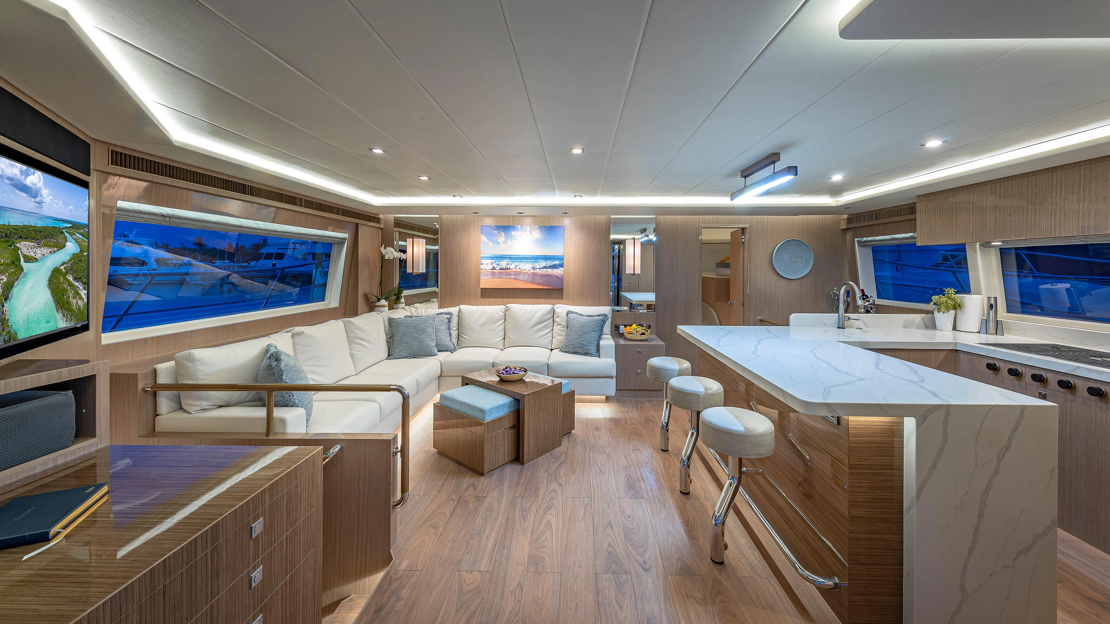 Horizon Power Catamarans PC60 photo 4