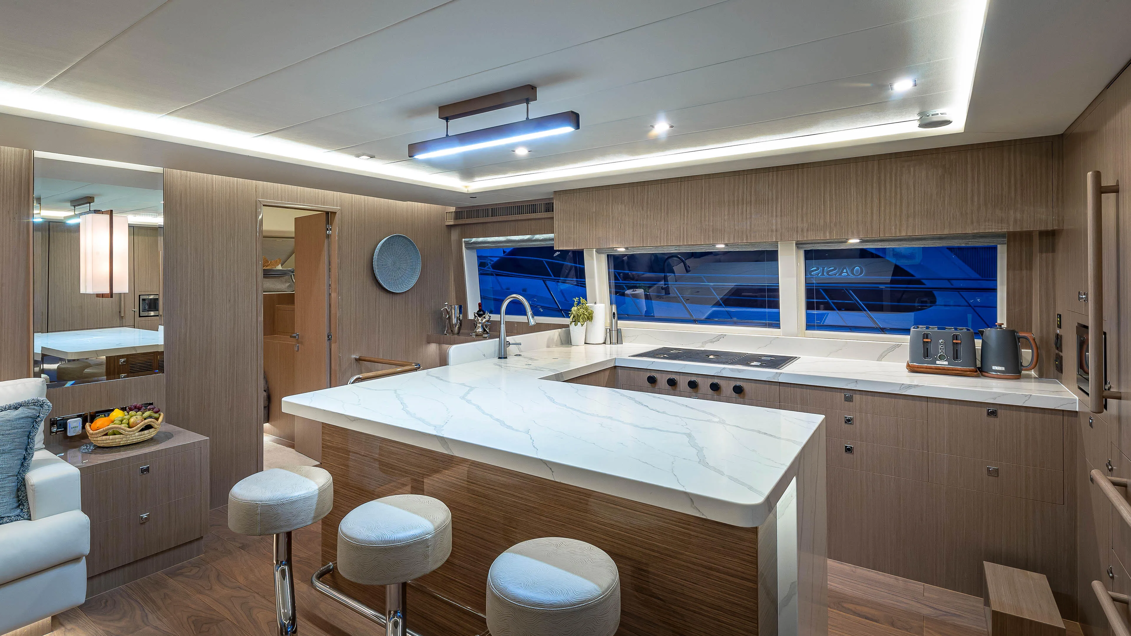 Horizon Power Catamarans PC60 photo 5