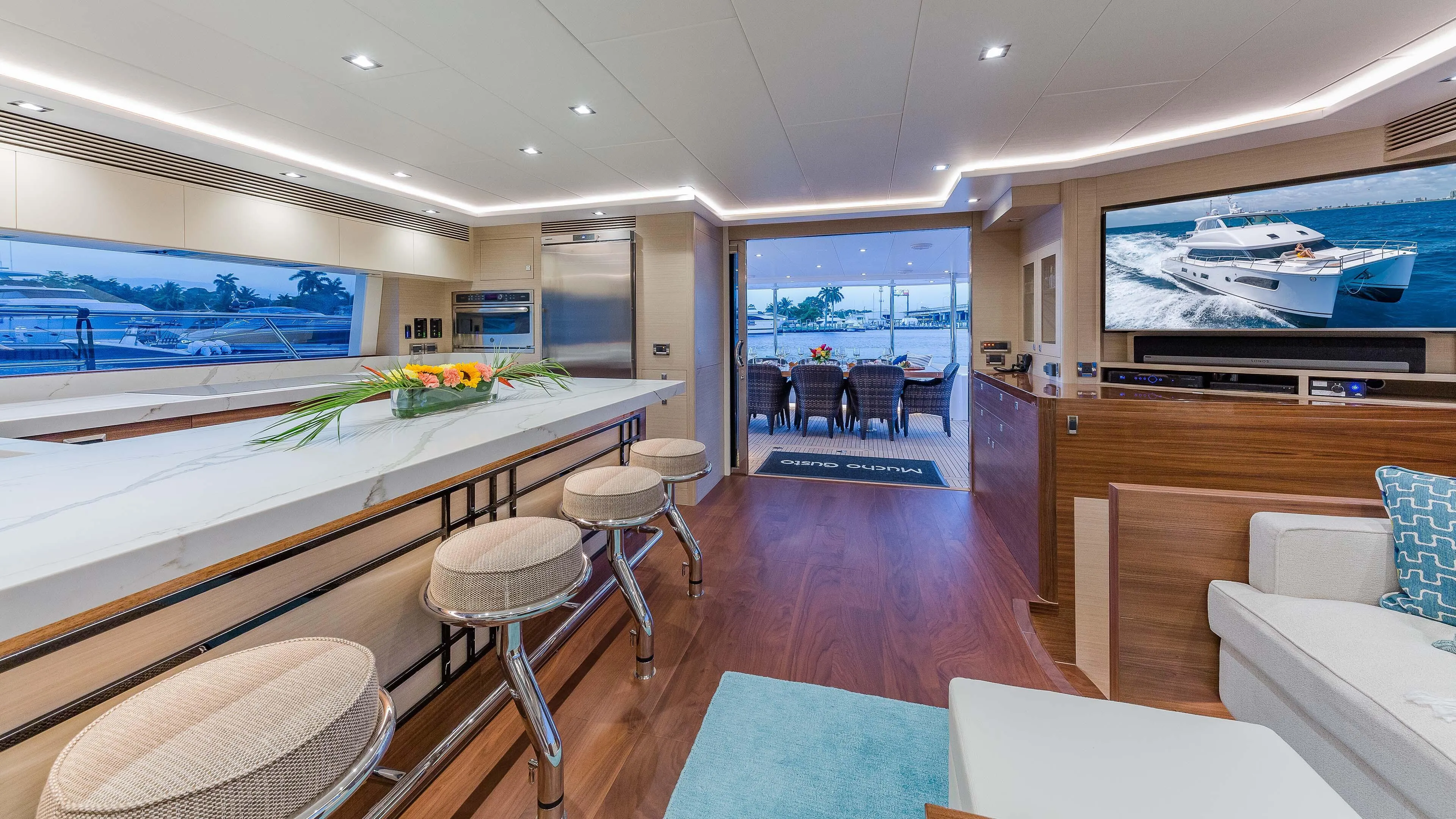 Horizon Power Catamarans PC65 photo 4