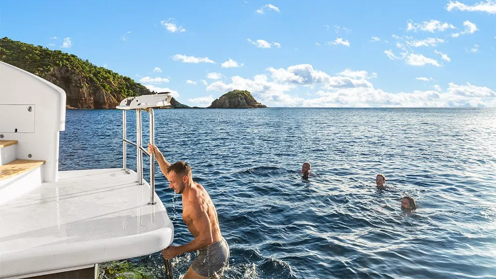 Horizon Power Catamarans PC74 photo 5