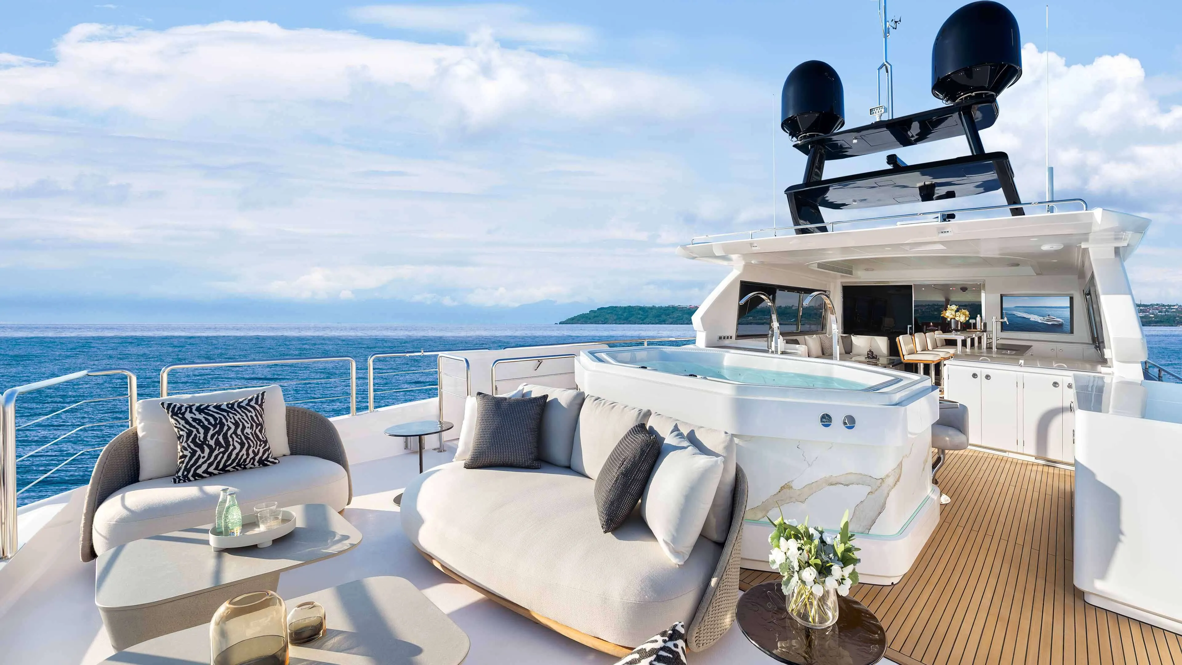 Horizon Yachts FD100 photo 3
