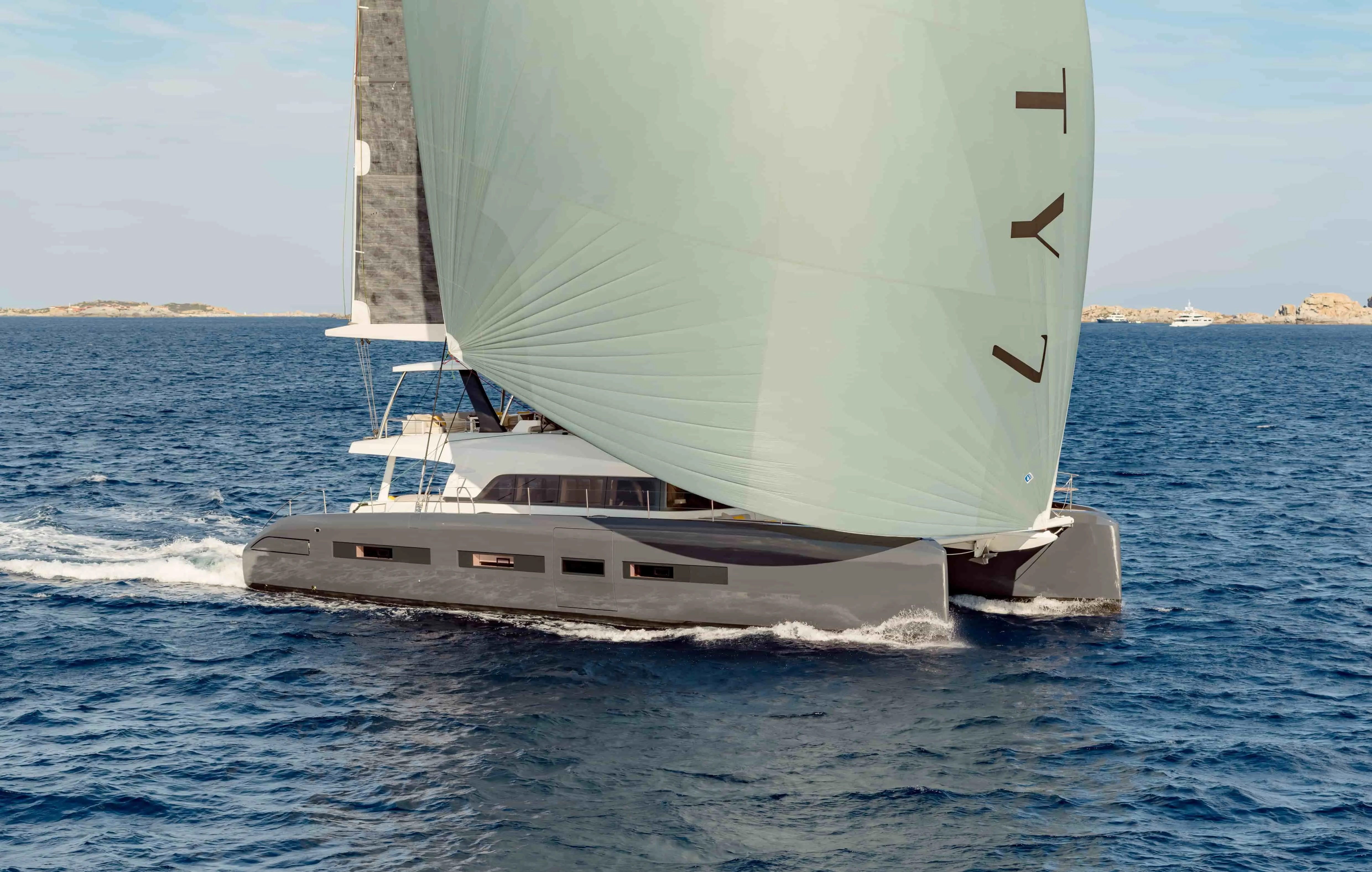 Lagoon Seventy 7