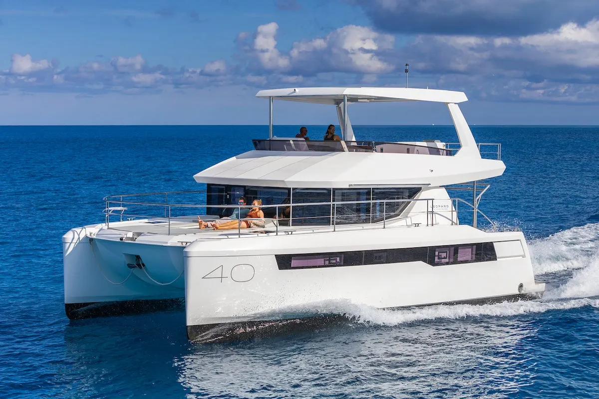 Leopard Catamarans 40 Powercat