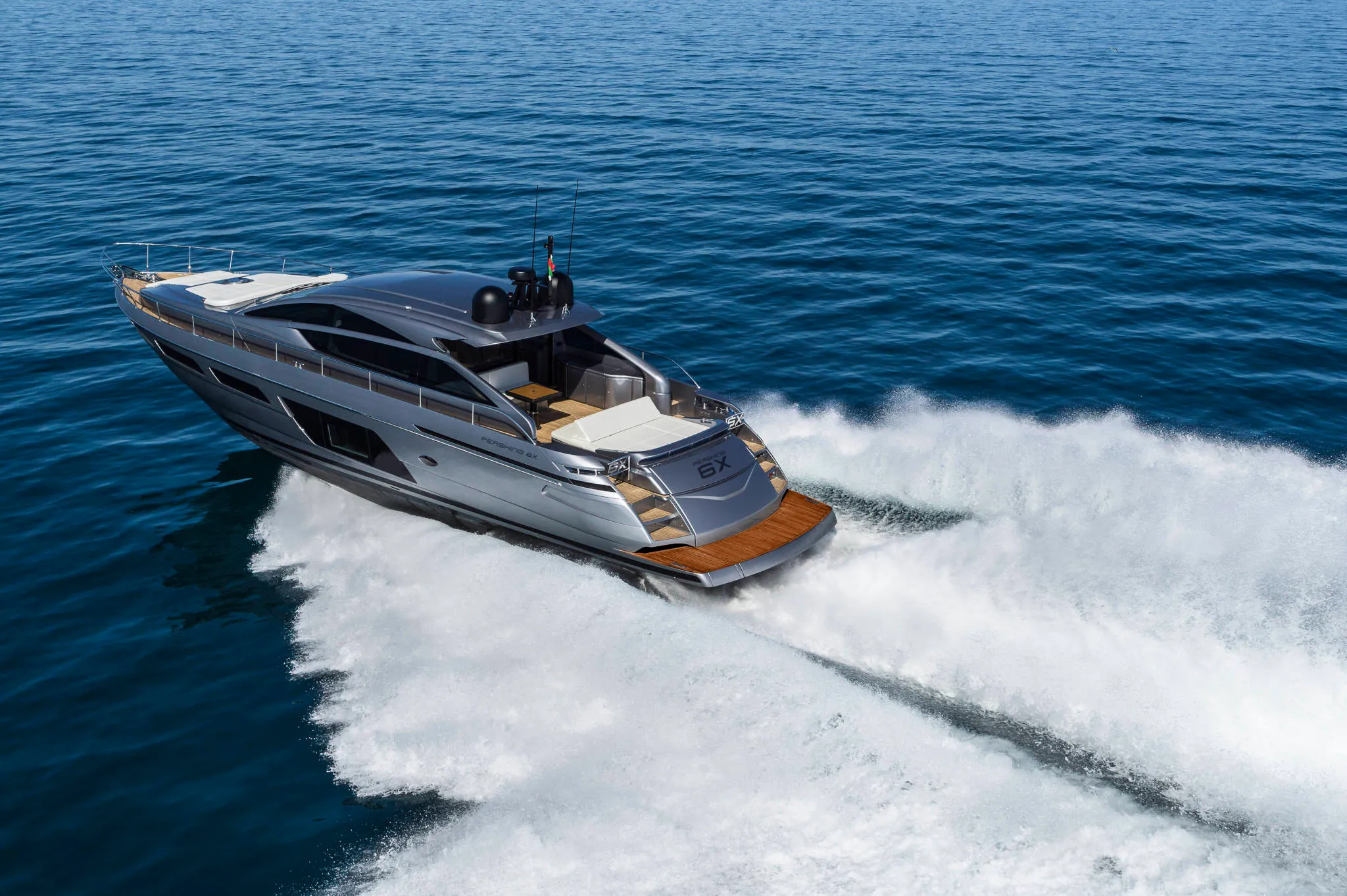 Pershing Yachts 6X photo 2