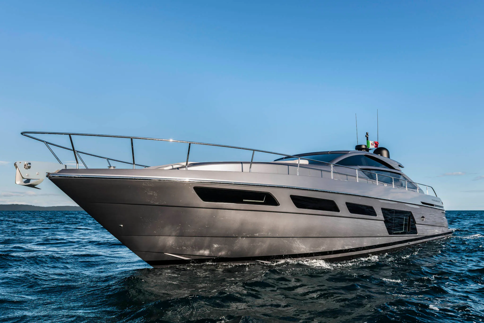 Pershing Yachts 6X