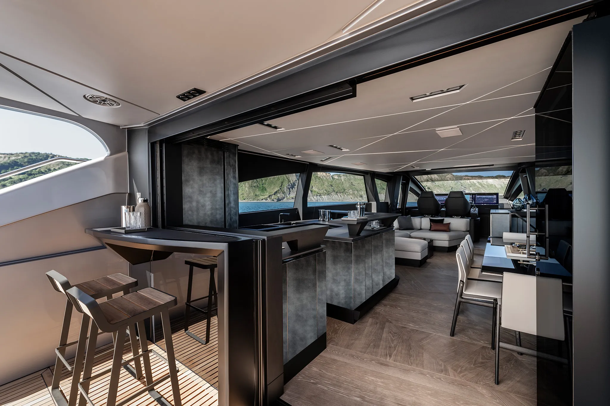 Pershing Yachts GTX80 photo 4