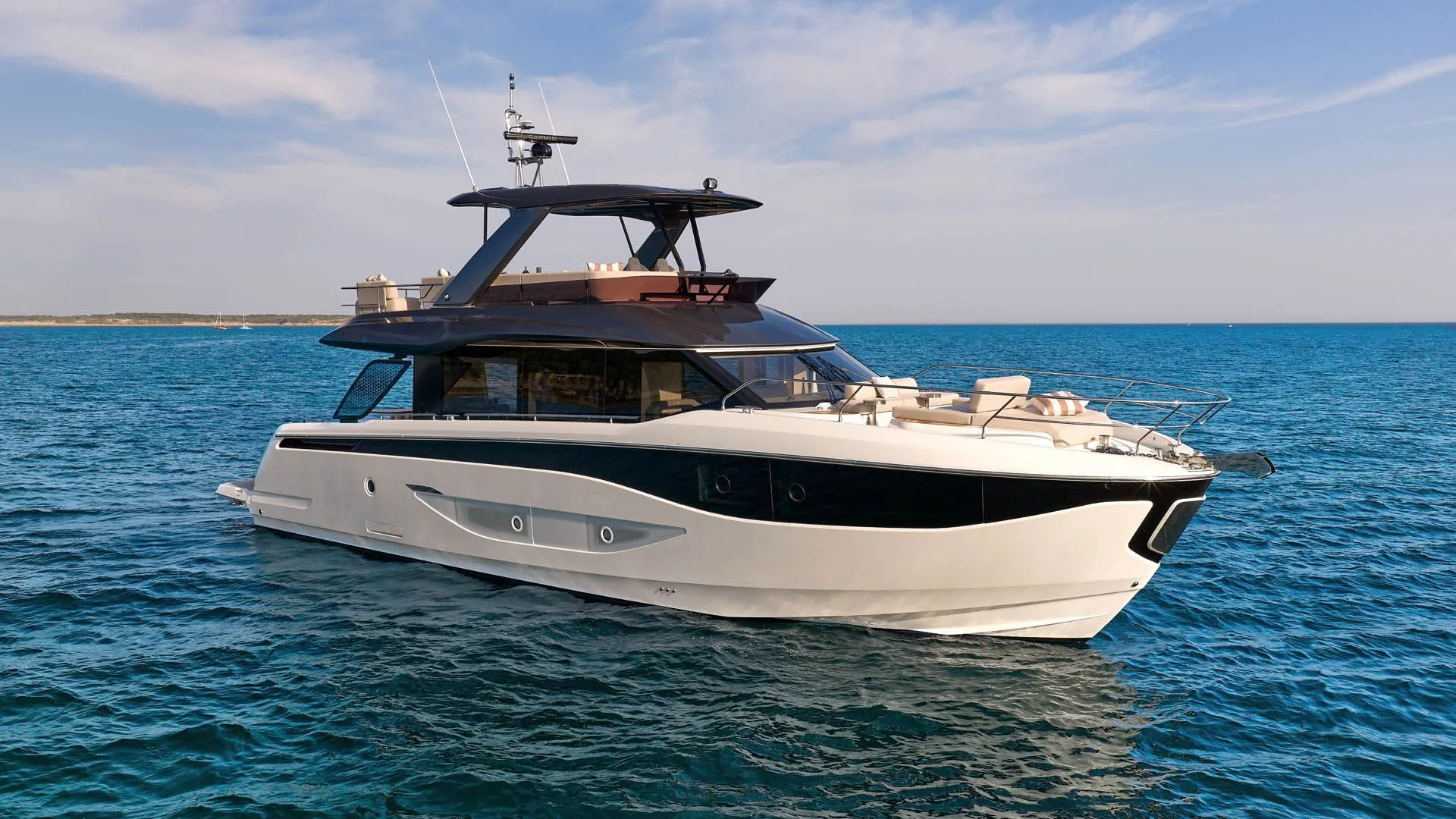 Prestige F6.7 photo 2