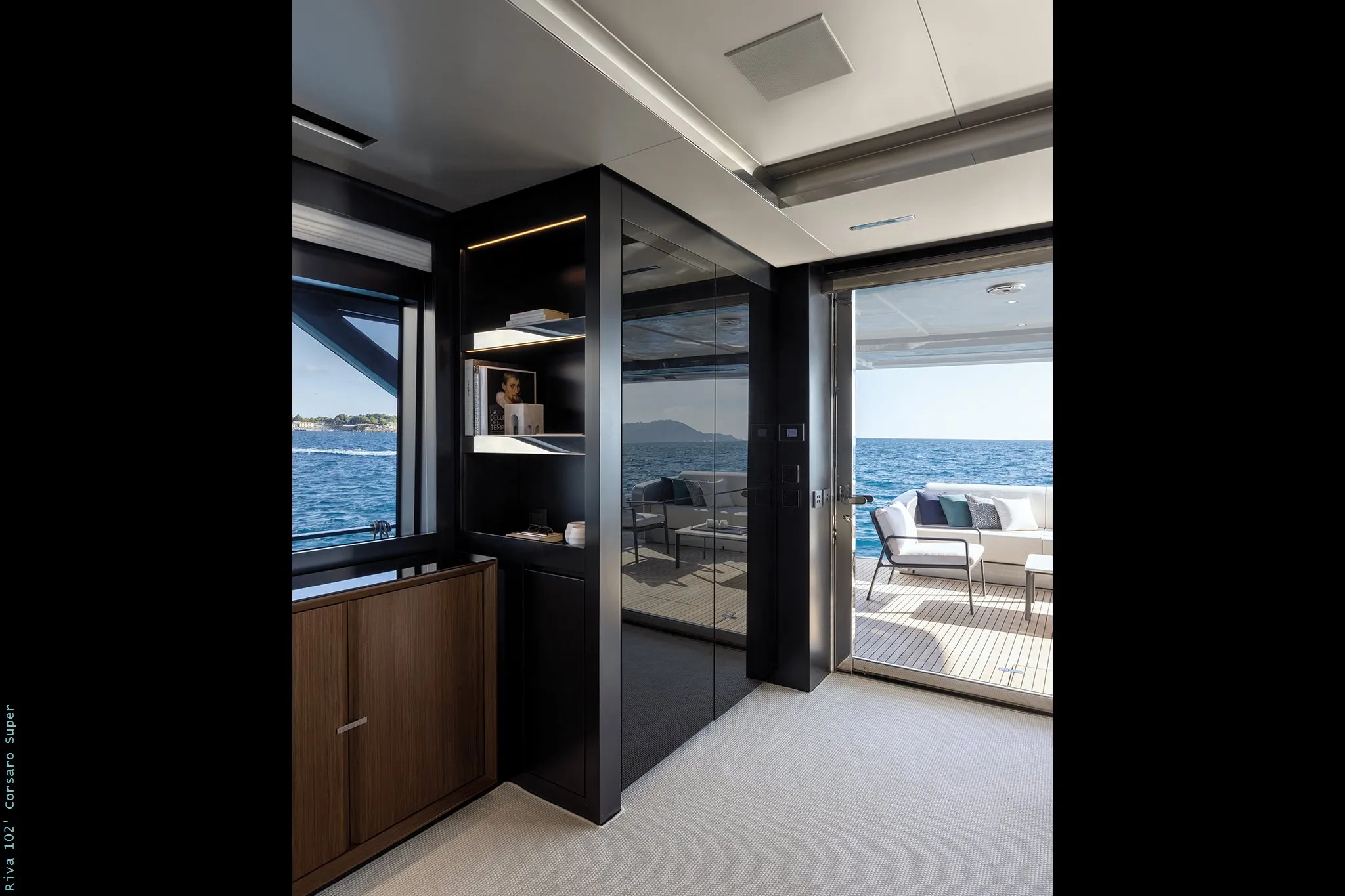 Riva 102' Corsaro Super photo 3