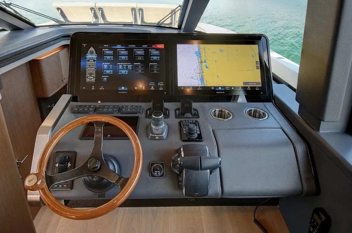 Scout 670 LXF photo 2
