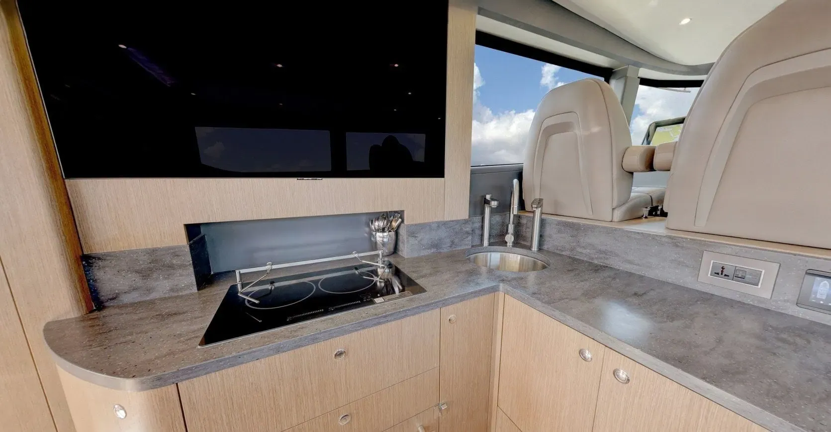 Scout 670 LXF photo 5